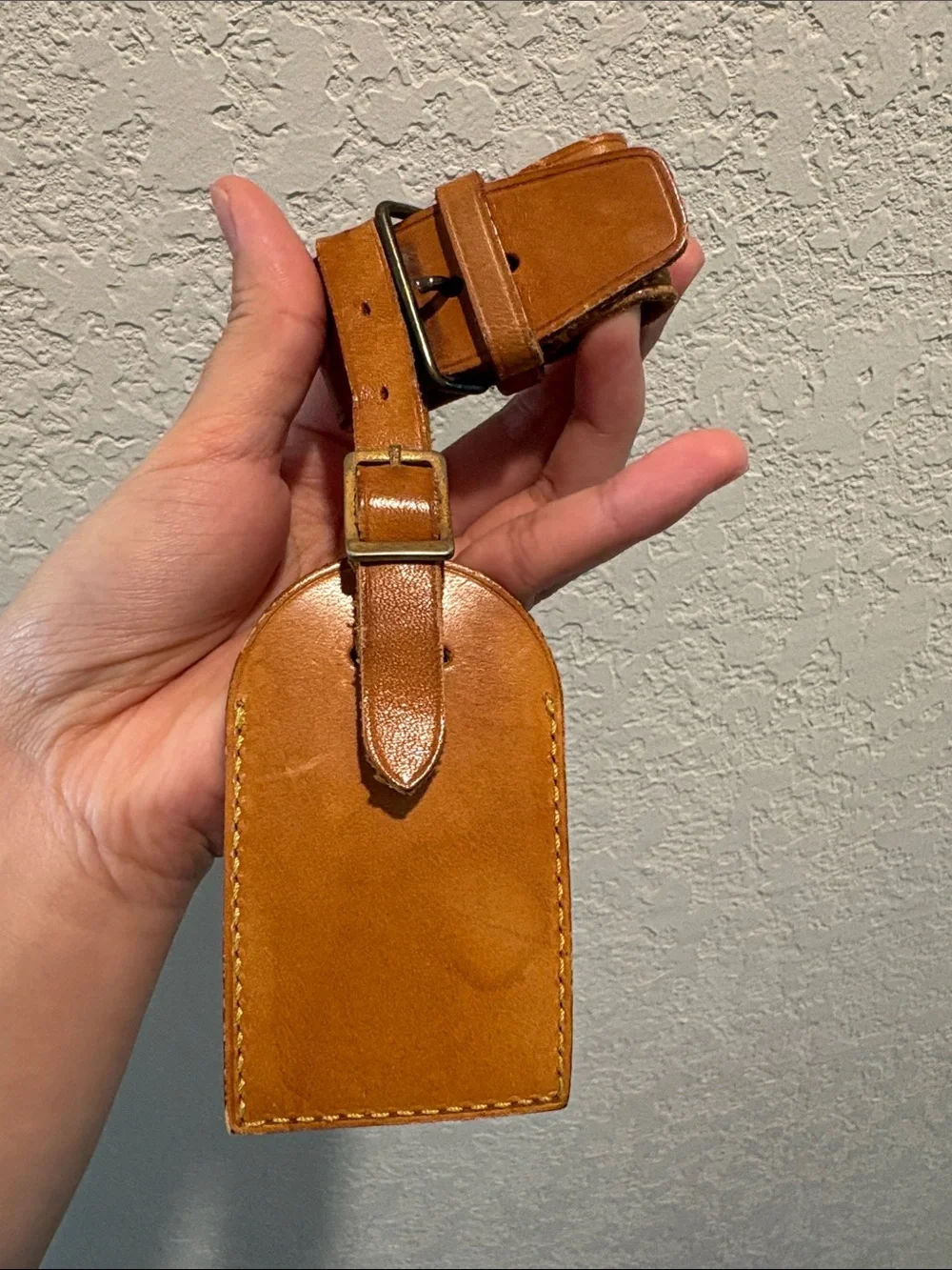 Louis Vuitton Vachetta Leather Luggage Tag in Tan